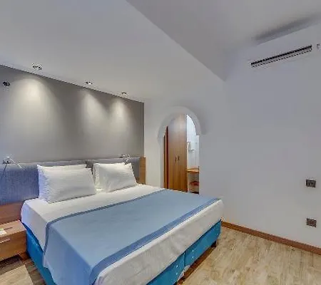 Adella Garden Marina 3* Kusadası